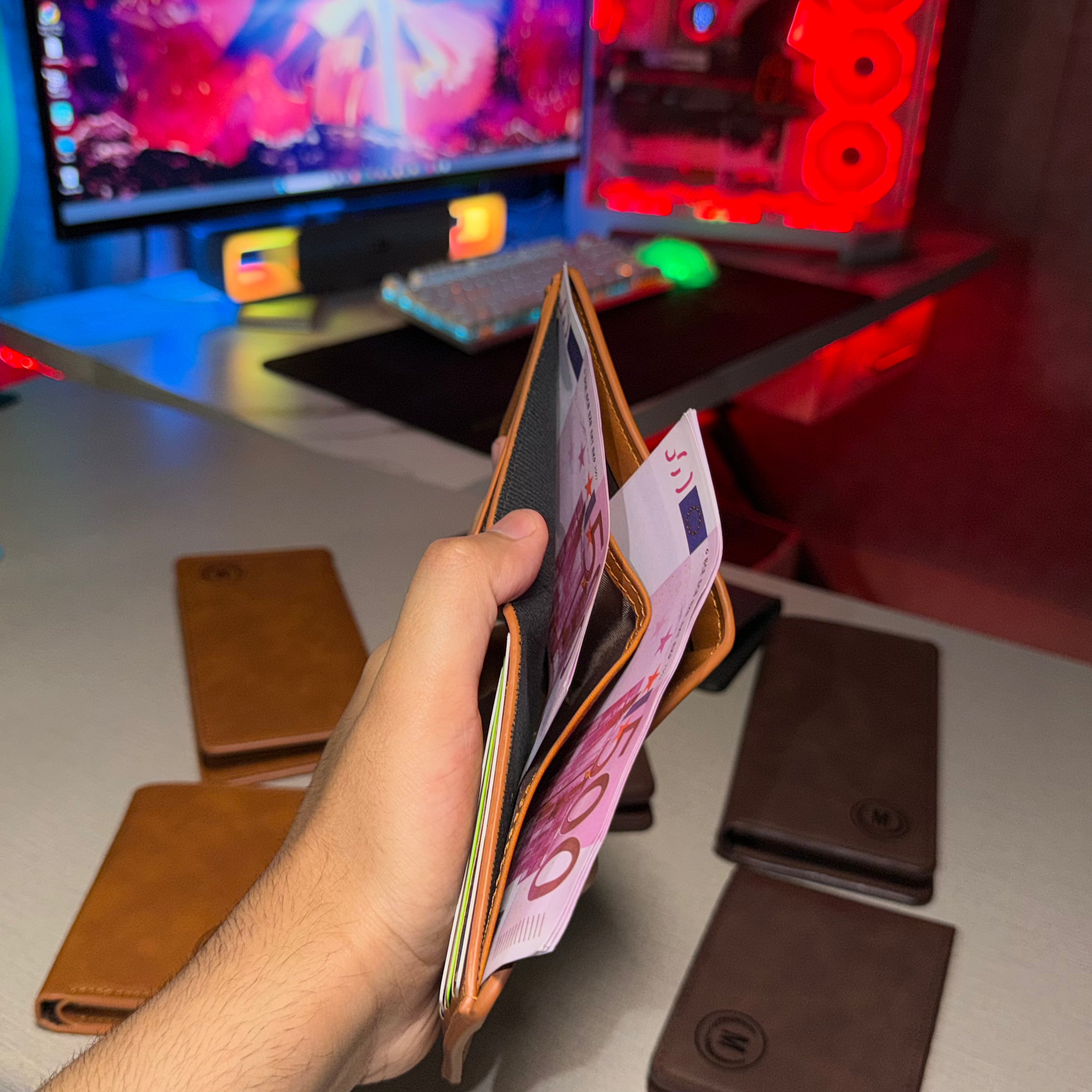 Luxury M Wallet (Landscape)